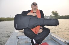 原創(chuàng)音樂(lè)人小舟老師